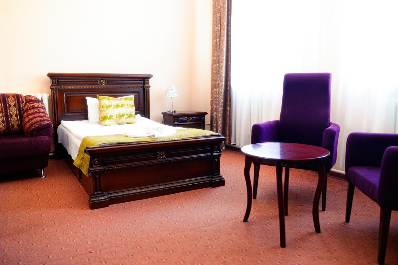 San Marino Hotel Astana Eksteriør bilde